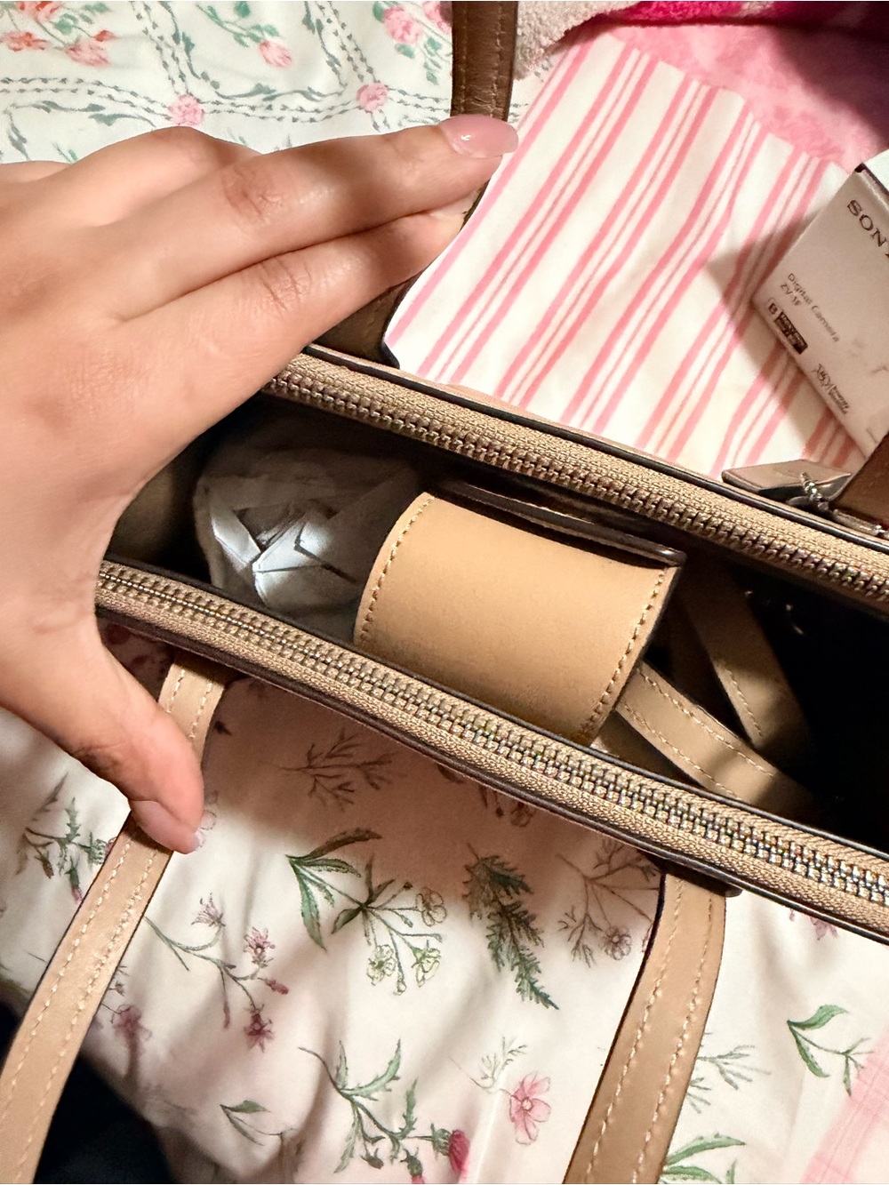 Coach Beige Leather Tote with Signature 'C' - Picture 2 of 4